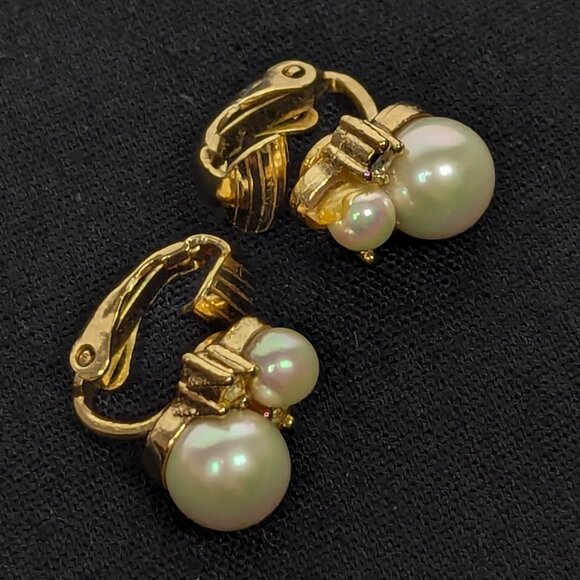 🔥BLACK FRIDAY🔥 DIOR Double Pearl and Gem Stones Gold Tone Earrings Clip-on - Picture 11 of 11